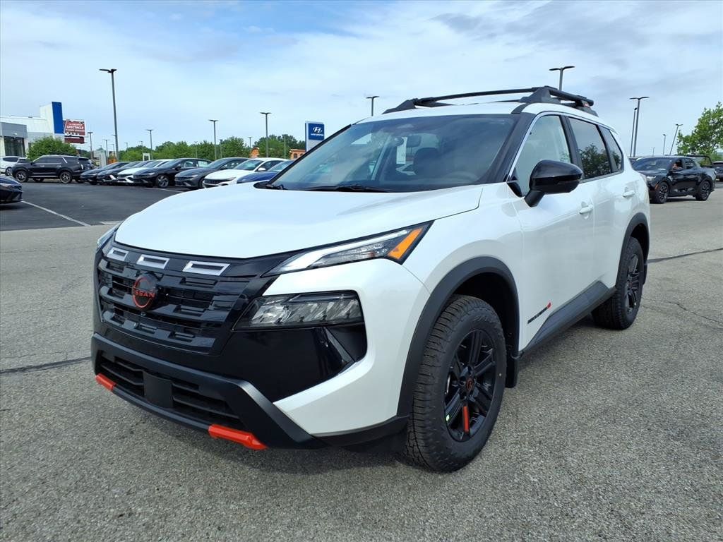 Everest White Pearl Tricoat 2026 Nissan Rogue SUV / Crossover All-Wheel Drive Continuously Variable Transmission