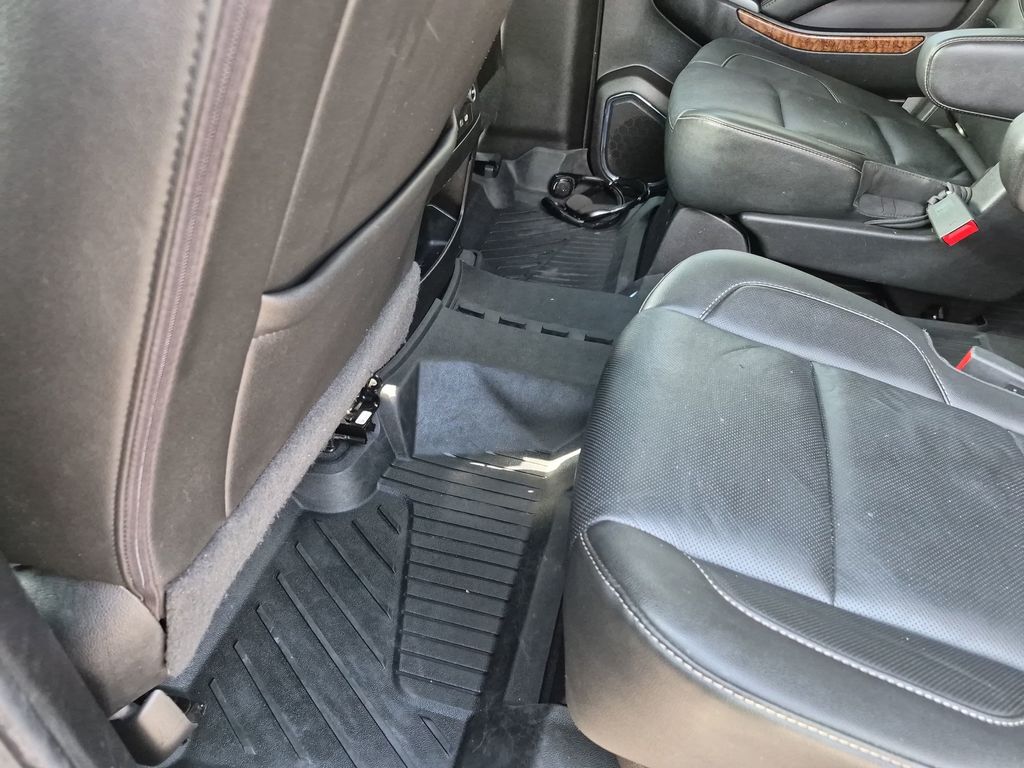 Used Car 2019 Chevrolet Suburban  Premier For Sale Under $30,000 In Austin, Texas