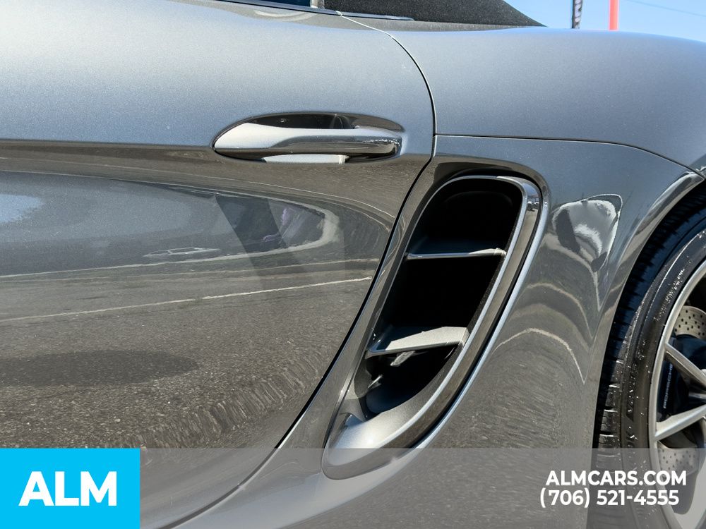 Used 2019 Grey Porsche Base image 31