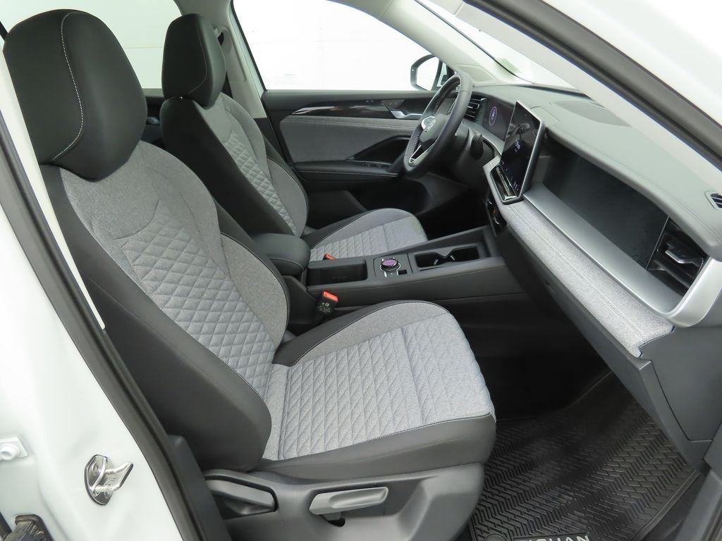 Thumbnail: 2026 Volkswagen Tiguan - 20