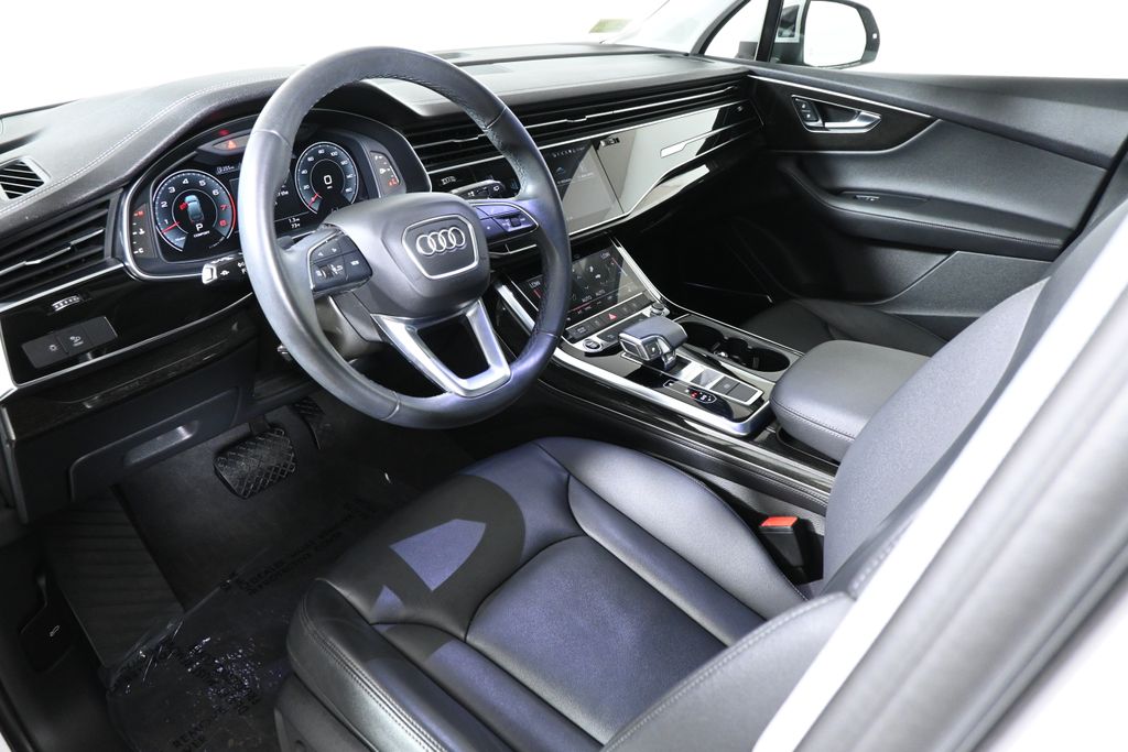 Thumbnail: 2023 Audi Q7 - 15