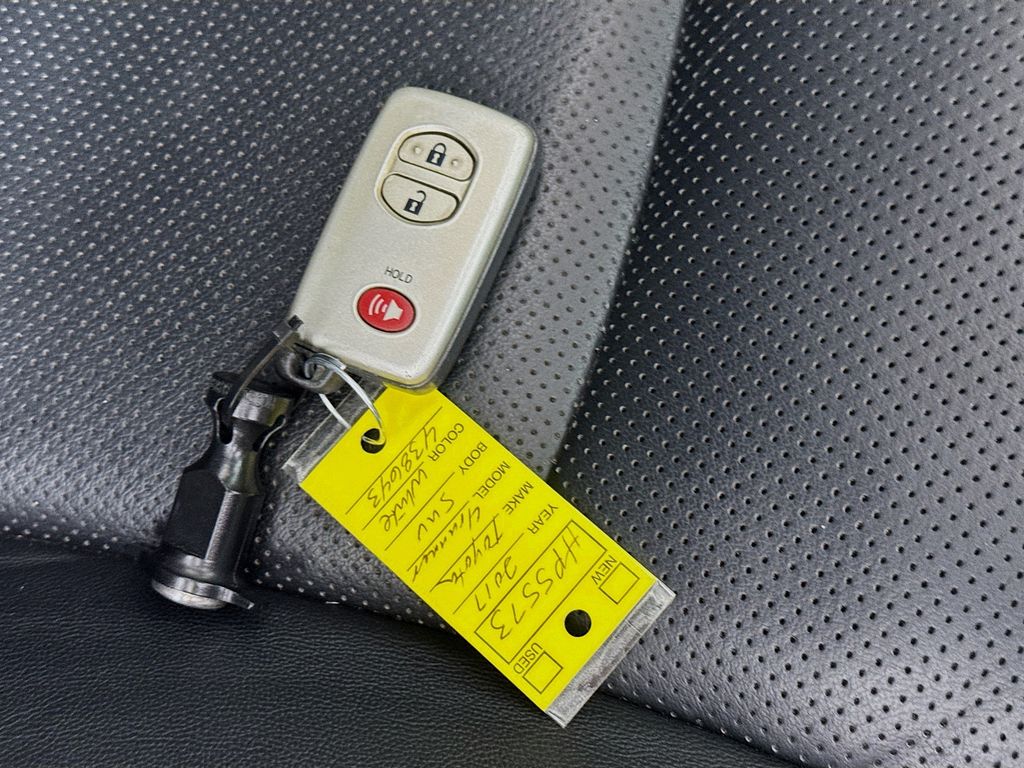 2017 Toyota 4Runner Limited photo