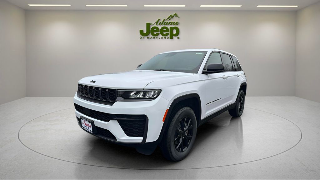 Bright White Clearcoat 2026 Jeep Grand Cherokee SUV / Crossover 8-Speed Automatic