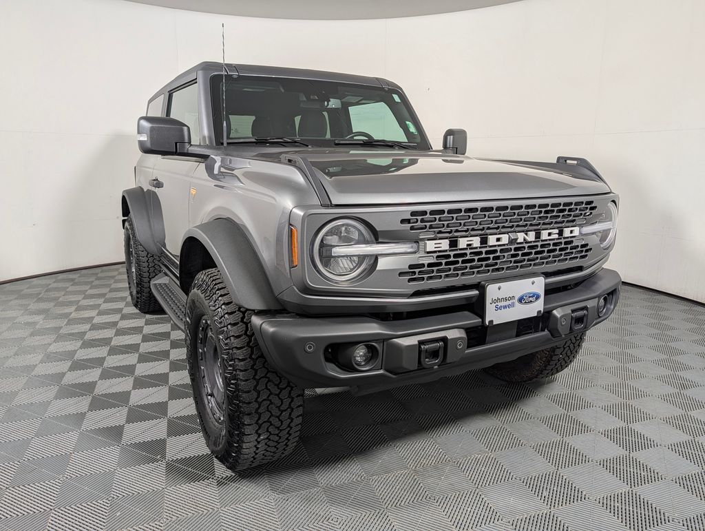 Carbonized Gray Metallic 2025 Ford Bronco SUV / Crossover Four-Wheel Drive Automatic