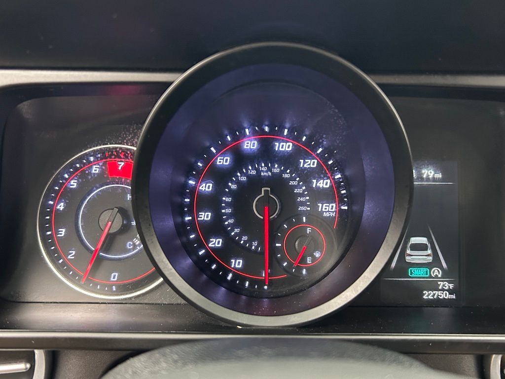 Used 2023 Onyx Black Hyundai SE image 21