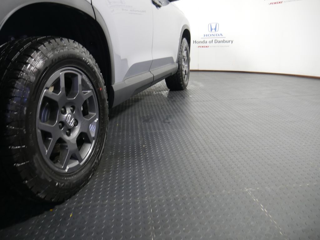 Thumbnail: 2025 Honda Pilot - 4