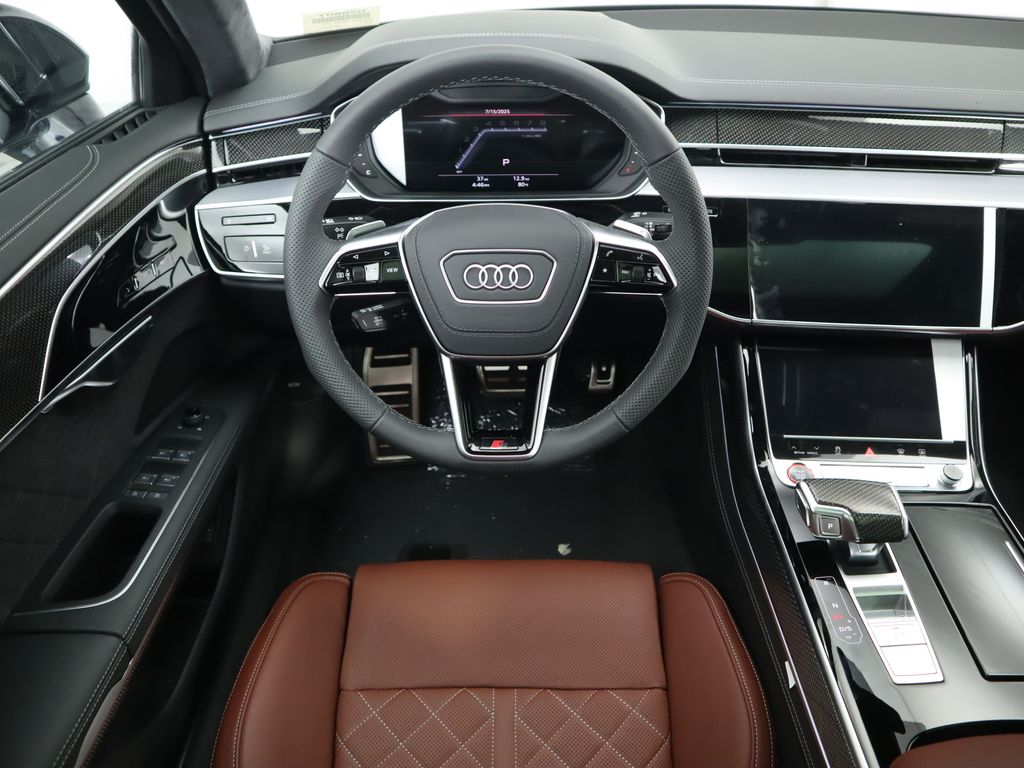 Thumbnail: 2025 Audi S8 - 11