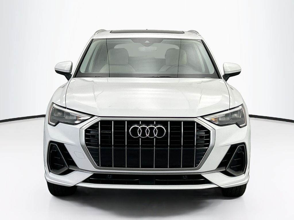 Thumbnail: 2020 Audi Q3 - 10