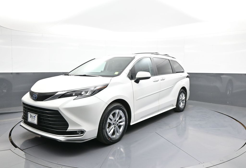 Pearl 2024 Toyota Sienna Minivan All-Wheel Drive Continuously Variable Transmission