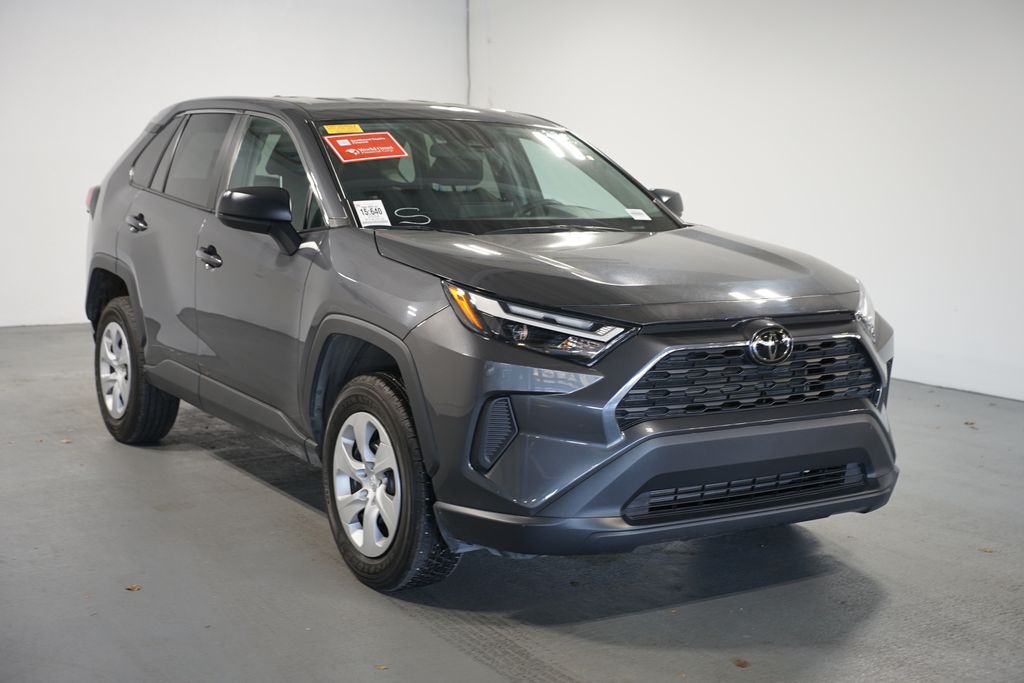 Thumbnail: 2024 Toyota RAV4 - 3