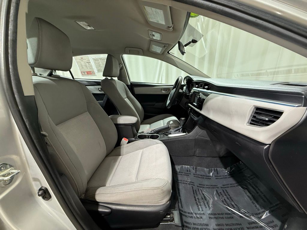 Thumbnail: 2015 Toyota Corolla - 19