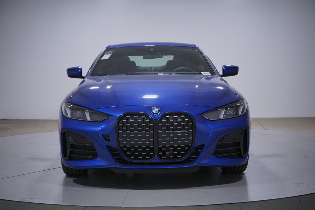 Thumbnail: 2026 BMW 4 Series - 4