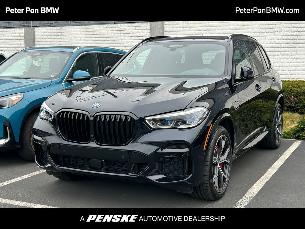 Thumbnail: 2023 BMW X5 - 1