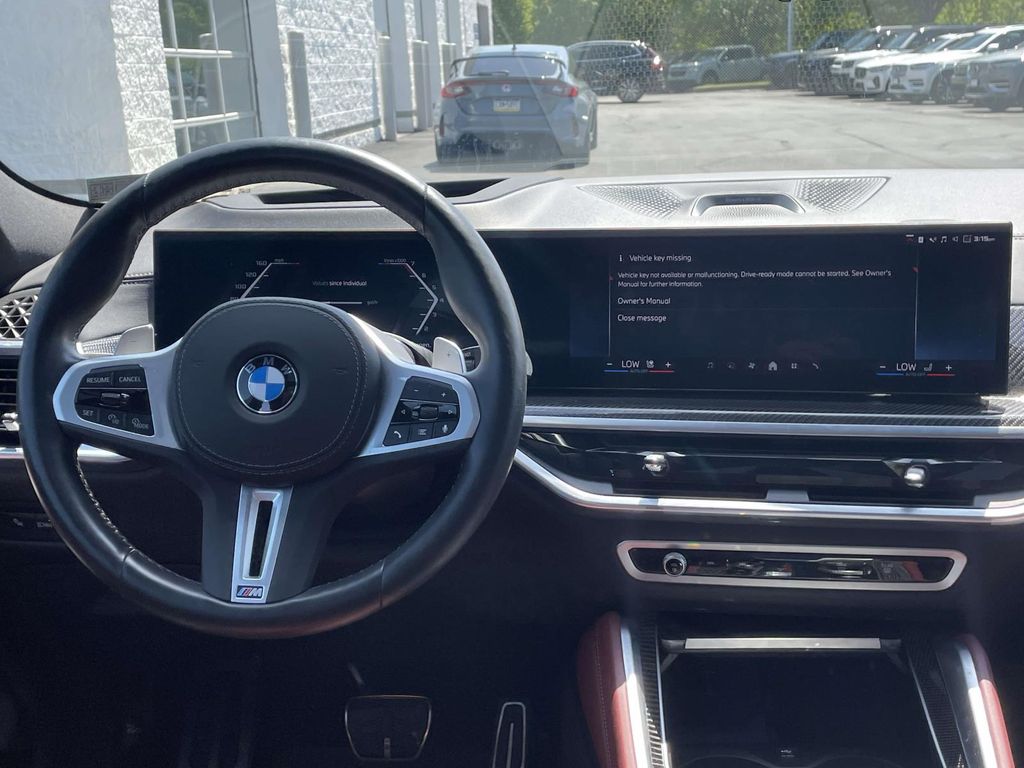 Used 2025 Blue BMW M60i image 19