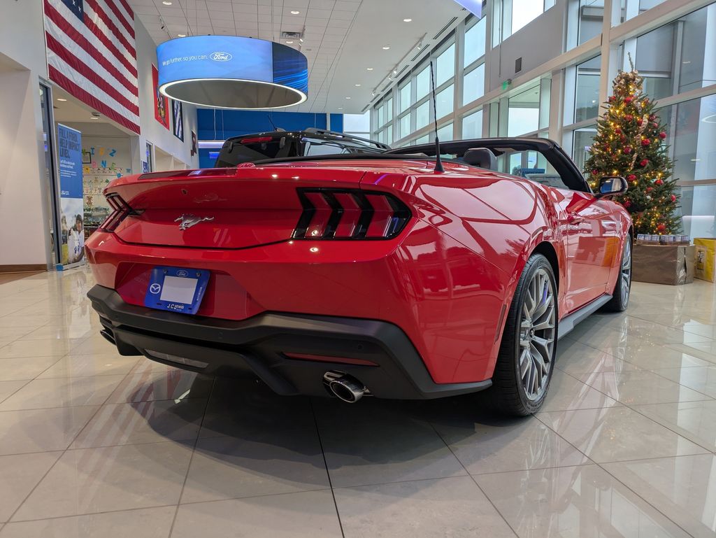 2026 Ford Mustang EcoBoost Premium