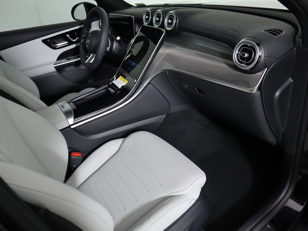 Thumbnail: 2026 Mercedes-Benz GLC - 19
