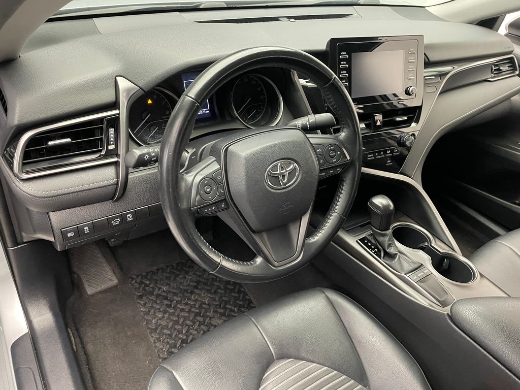 2022 Toyota Camry SE 11