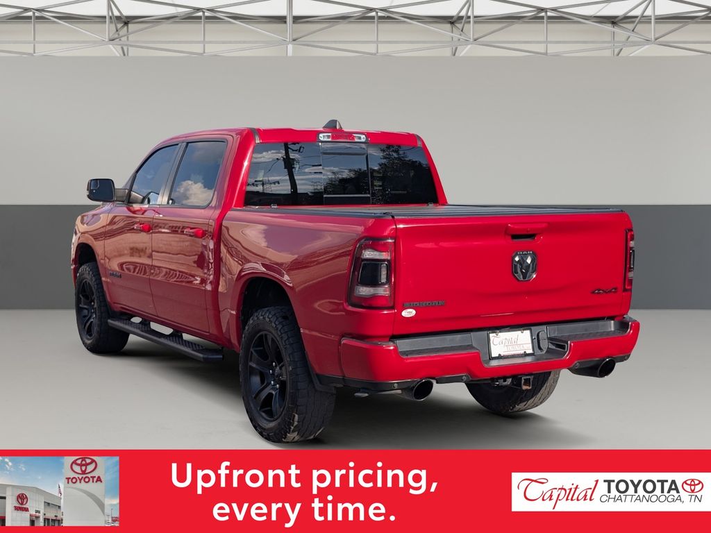 View vehicle photo 5