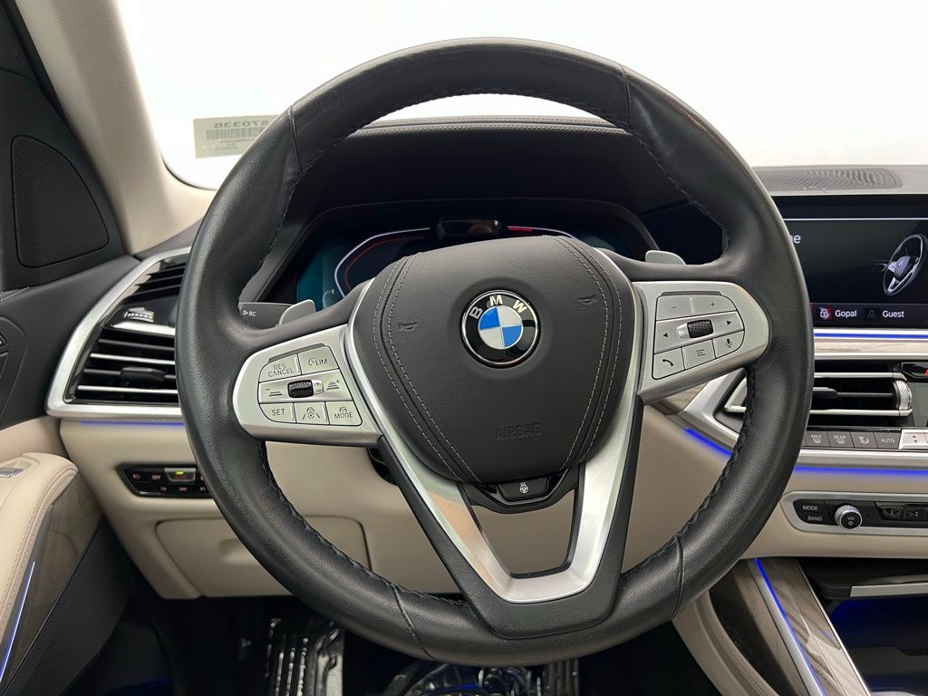 Thumbnail: 2022 BMW X7 - 18