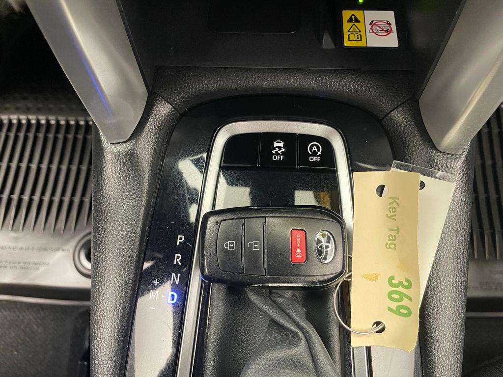 Thumbnail: 2023 Toyota Corolla Cross - 29