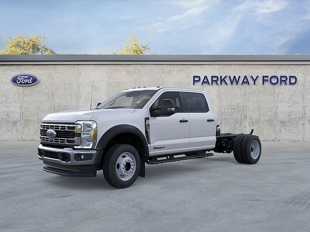 2026 Ford F-550 XL 4x4 Crew Cab 179-In DRW's photo