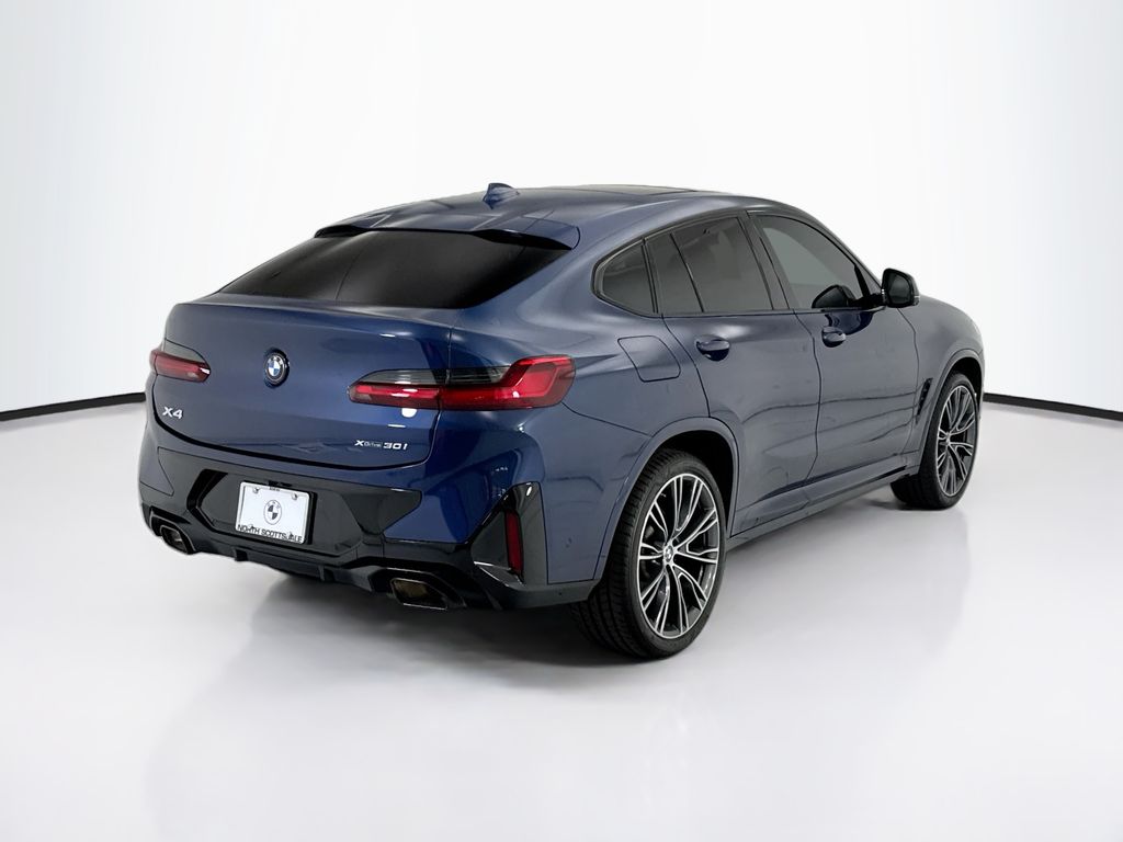 Thumbnail: 2023 BMW X4 - 5