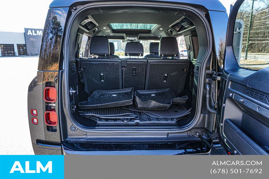 Used 2023 Gray Land Rover X-Dynamic SE image 24