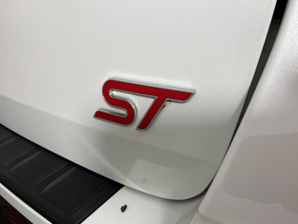 Thumbnail: 2021 Ford Explorer - 3