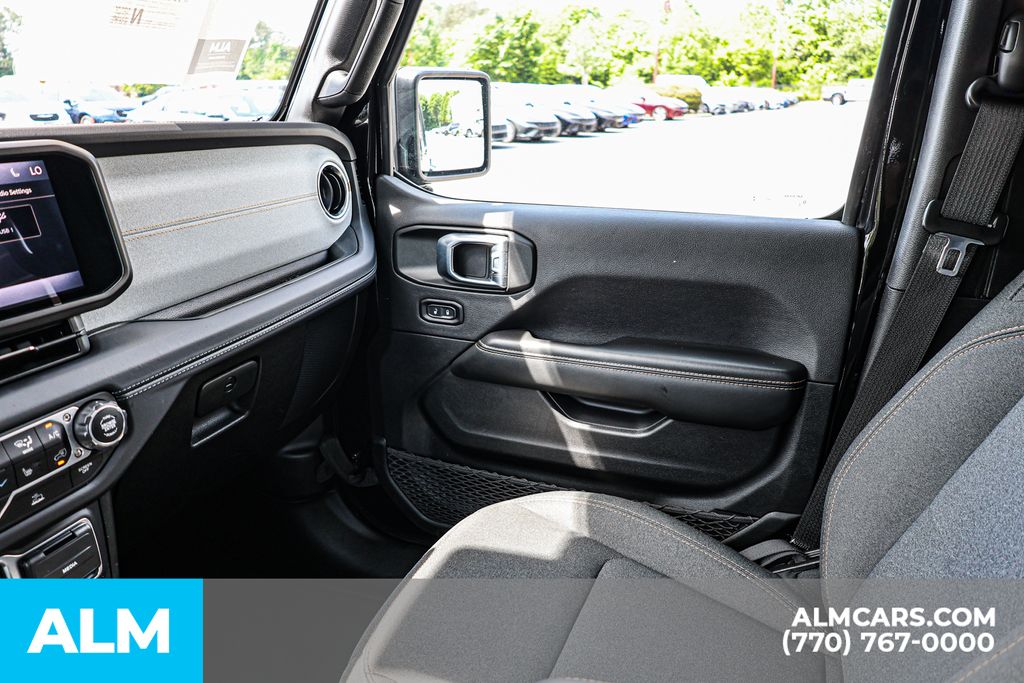 Used 2025 Black Jeep Sahara / MT Certified image 44