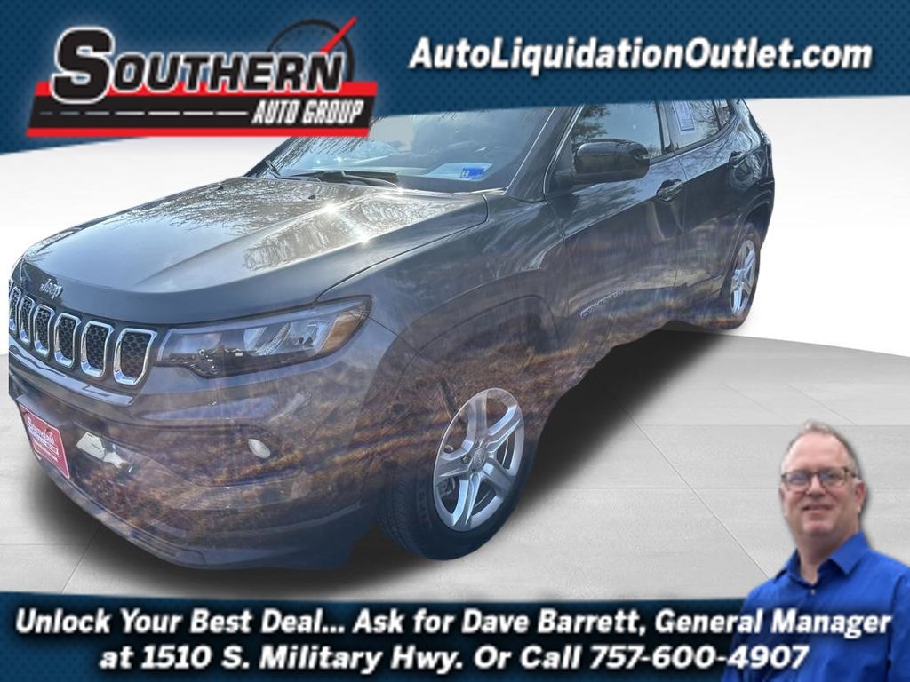 Sting-Gray Clearcoat 2024 Jeep Compass Latitude 4WD SUV / Crossover Four-Wheel Drive 8-Speed Automatic