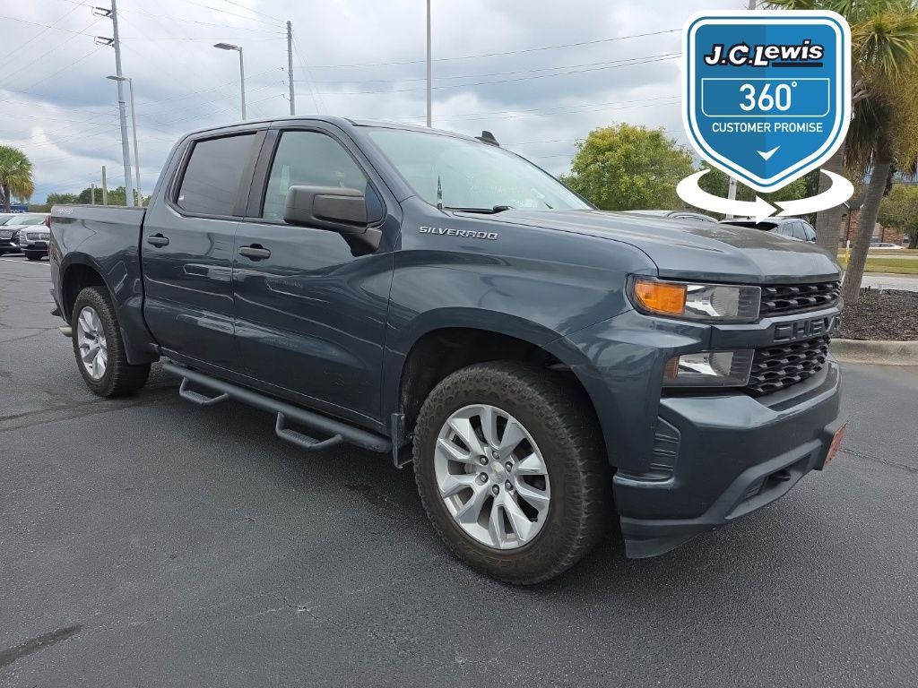 2020 Chevrolet Silverado 1500 4WD Crew Cab Short Bed Custom