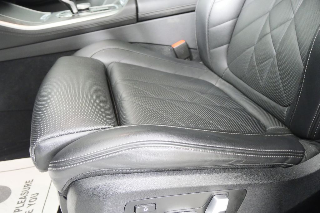 Thumbnail: 2023 BMW X5 - 10