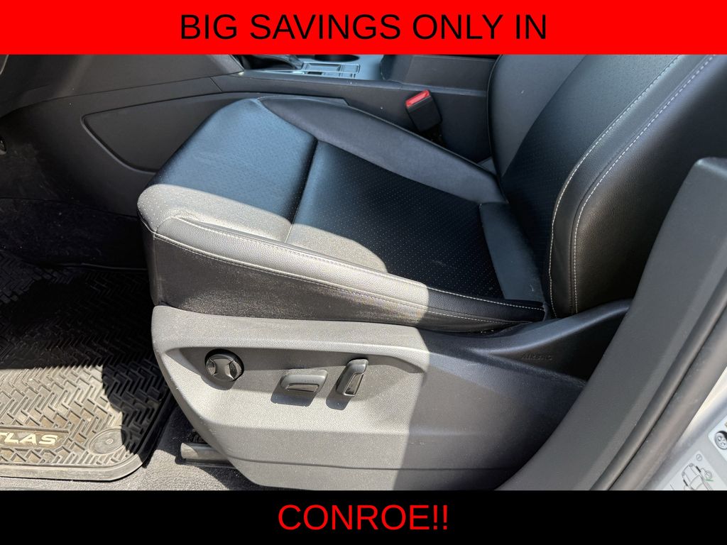 2018 Volkswagen Atlas 3.6L V6 SE Silver at Community Toyota