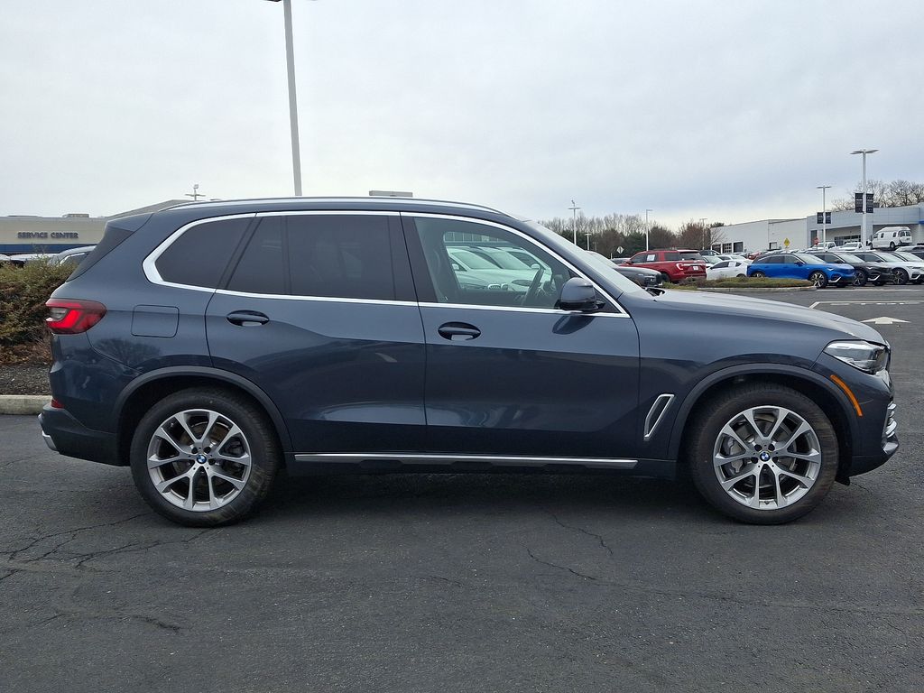 2022 BMW X5 xDrive40i 7