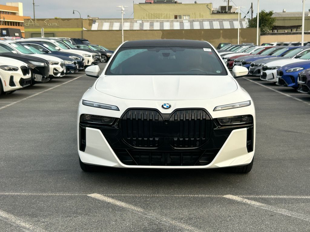 Thumbnail: 2023 BMW 7 Series - 8