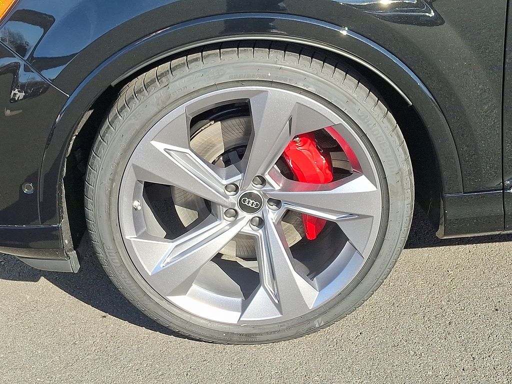 Thumbnail: 2026 Audi Q7 - 7