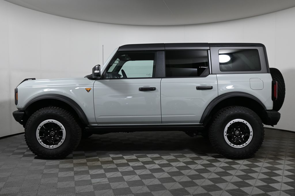 Thumbnail: 2024 Ford Bronco - 3