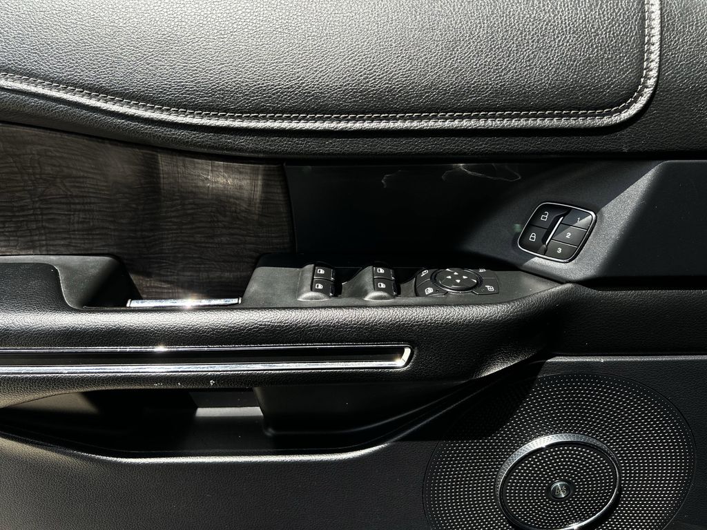 car-gallery-26