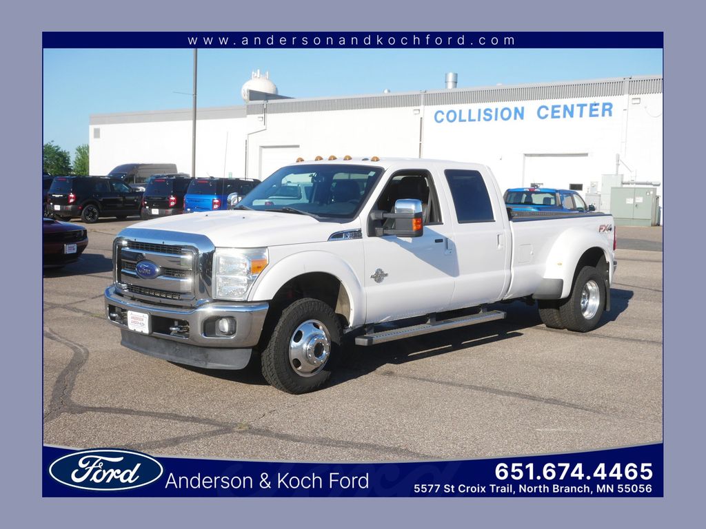 White Platinum Clearcoat Metallic 2015 Ford F-350 Super Duty Pickup Truck Four-Wheel Drive 6-Speed Automatic