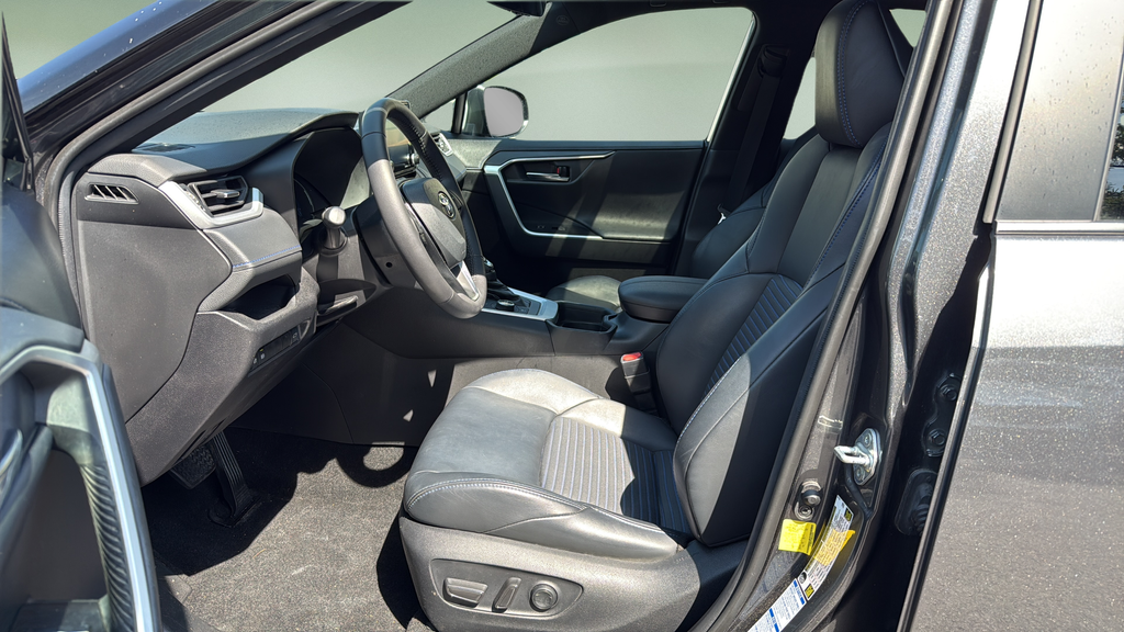 2021 Toyota RAV4 Hybrid XSE - 10