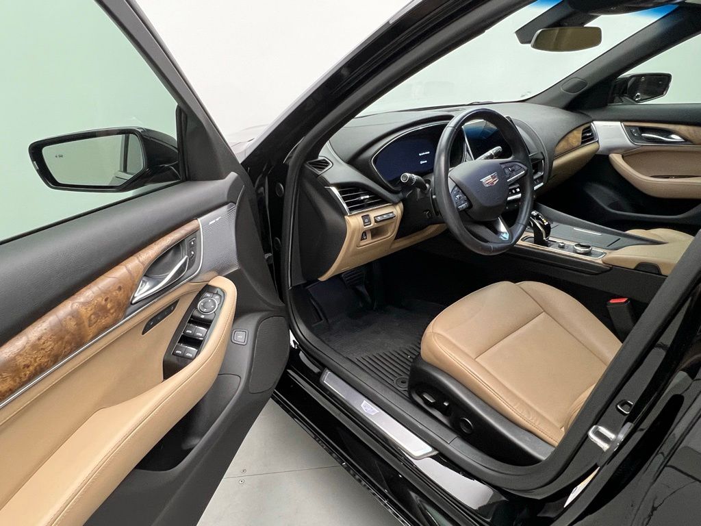 Thumbnail: 2023 Cadillac CT5 - 22