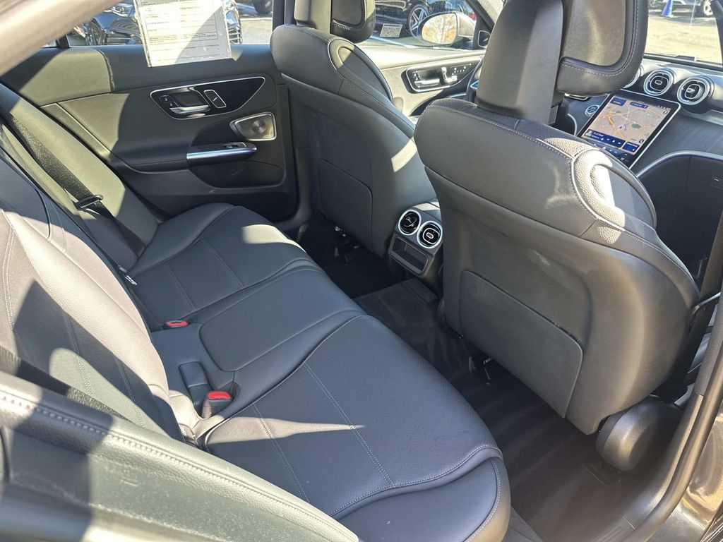 Thumbnail: 2025 Mercedes-Benz C-Class - 25