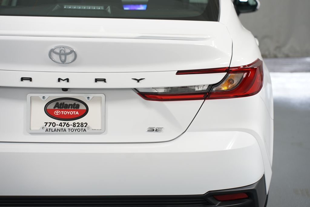 Thumbnail: 2025 Toyota Camry - 10