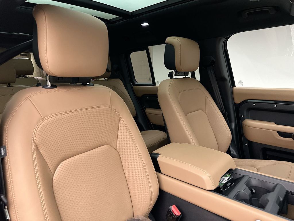 Thumbnail: 2026 Land Rover Defender - 18