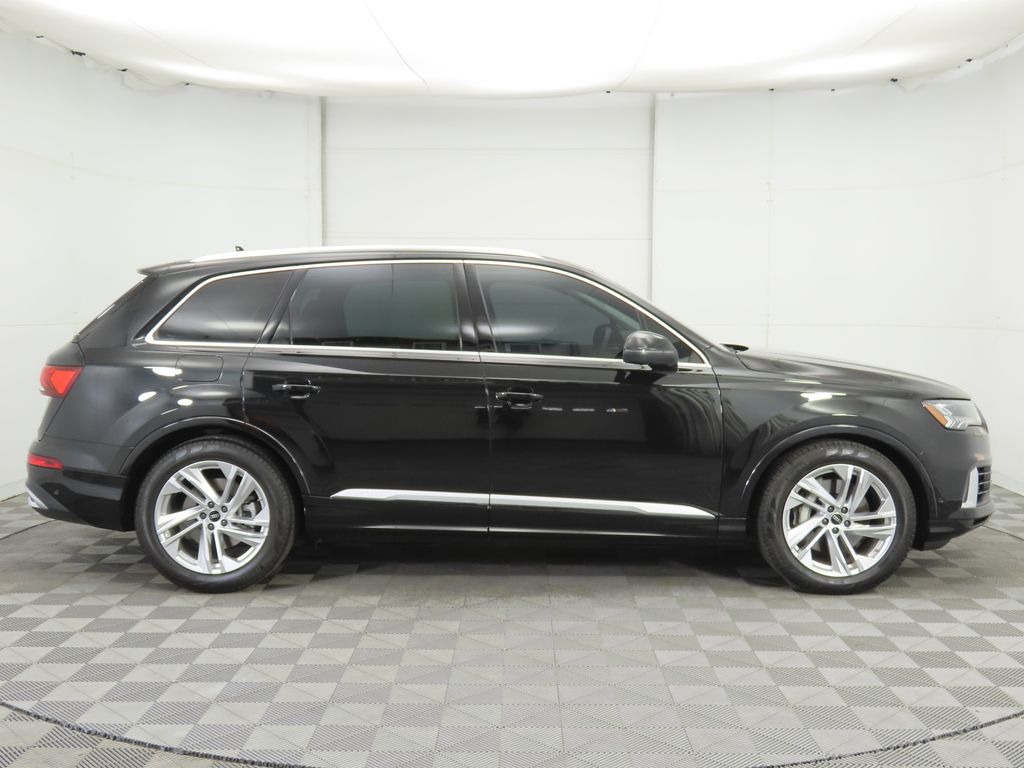 Thumbnail: 2023 Audi Q7 - 4