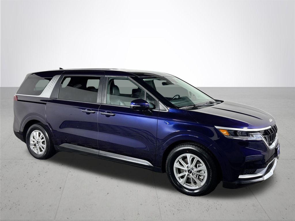 2022 Kia Carnival LXS