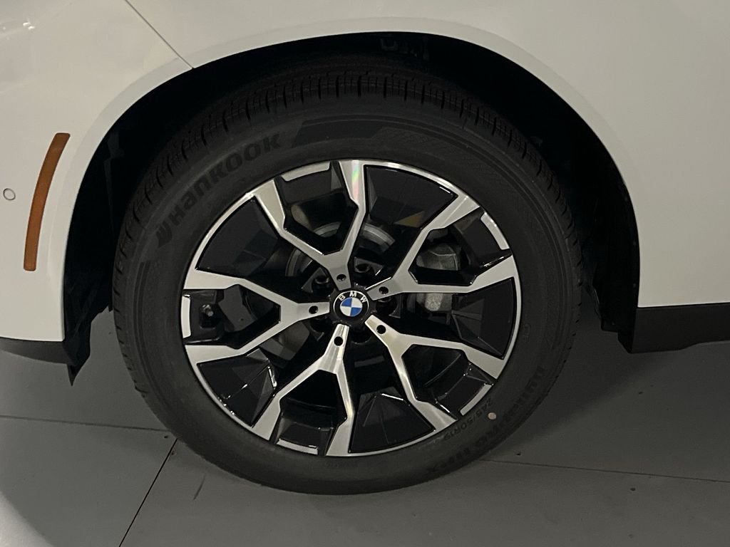 Thumbnail: 2026 BMW X3 - 10