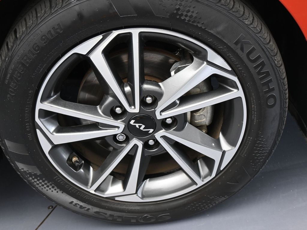 Used 2023 Fire Orange Kia LXS image 39