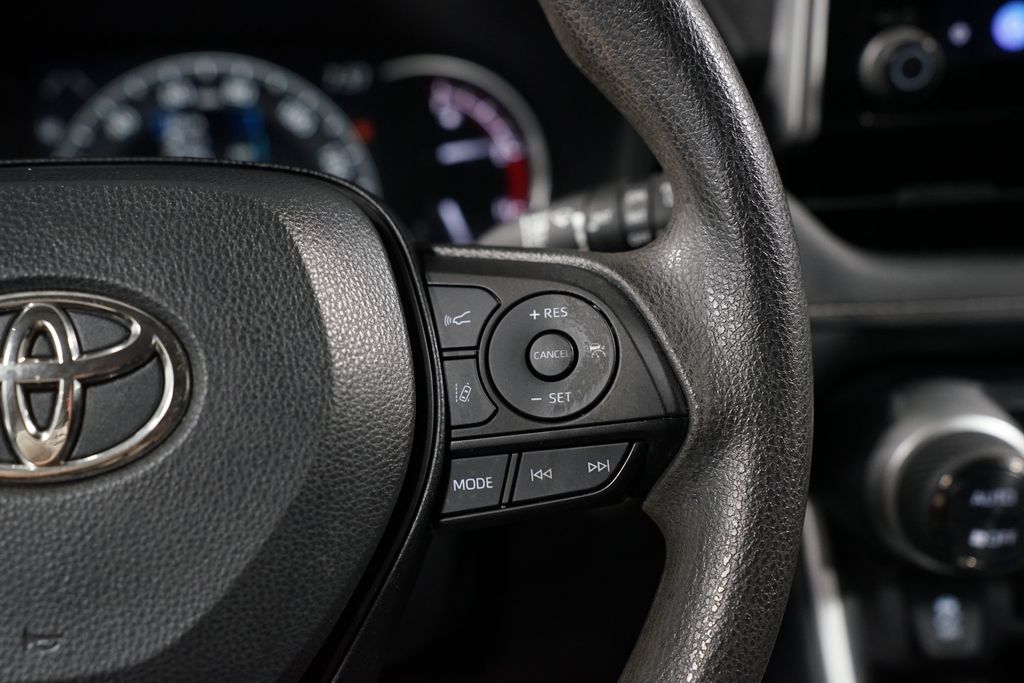 Thumbnail: 2024 Toyota RAV4 - 13