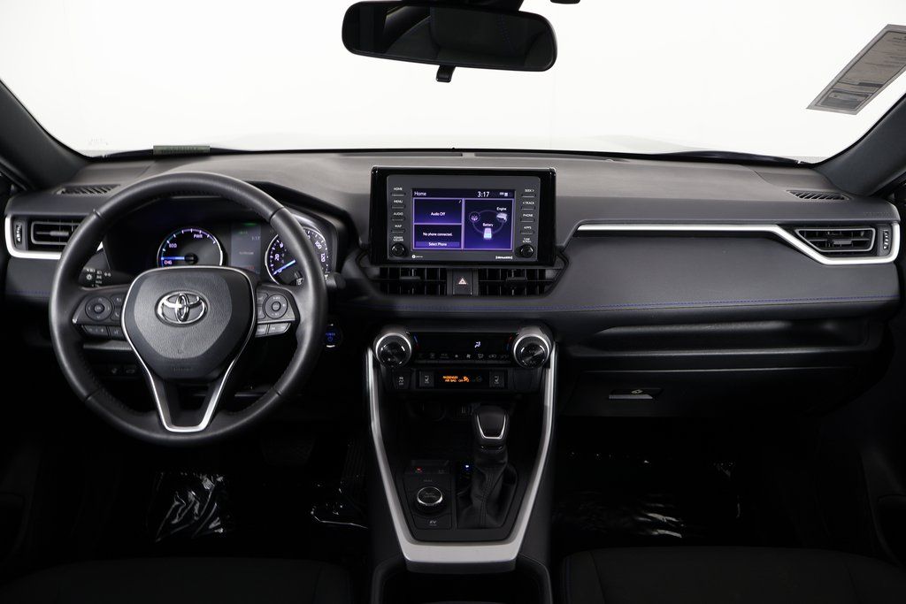 Thumbnail: 2022 Toyota RAV4 - 8